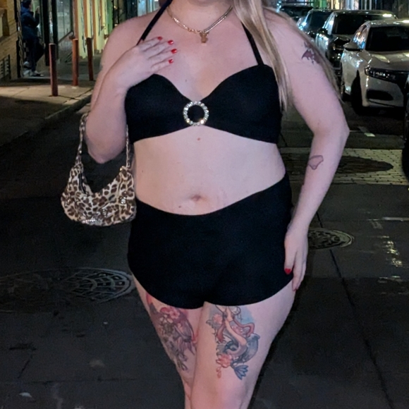 Black Shorts Set - Picture 1 of 3
